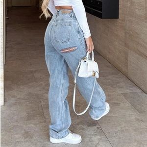 White Fox Straight leg high waisted Jeans